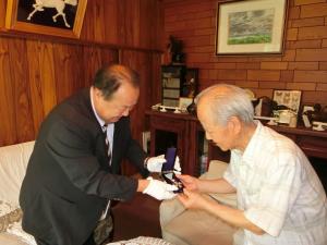 高齢者叙勲(1)