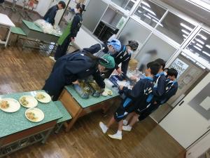 06rikuesutominami02